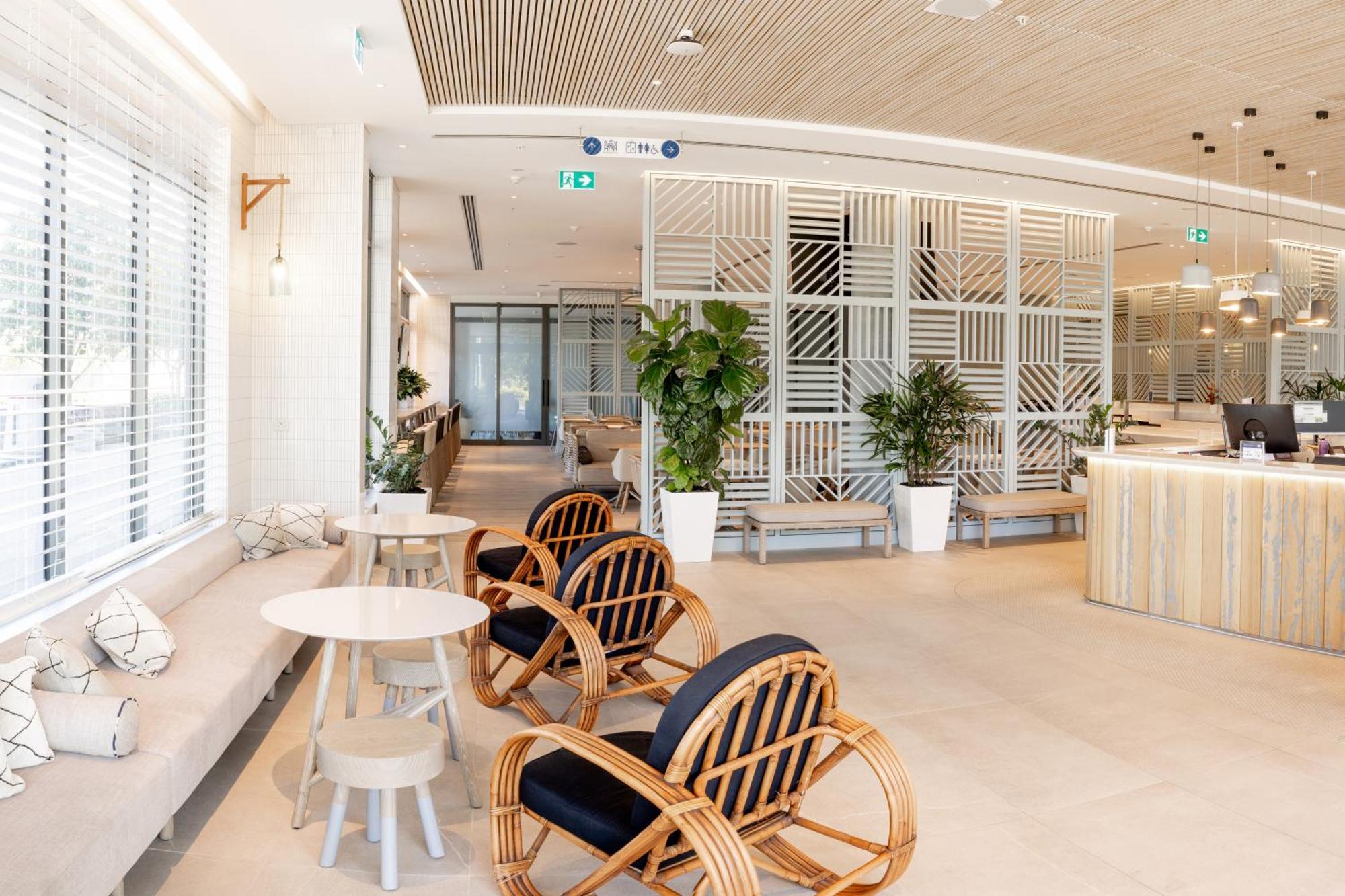 Holiday Inn Express & Suites Sunshine Coast By Ihg Маручидор Екстериор снимка