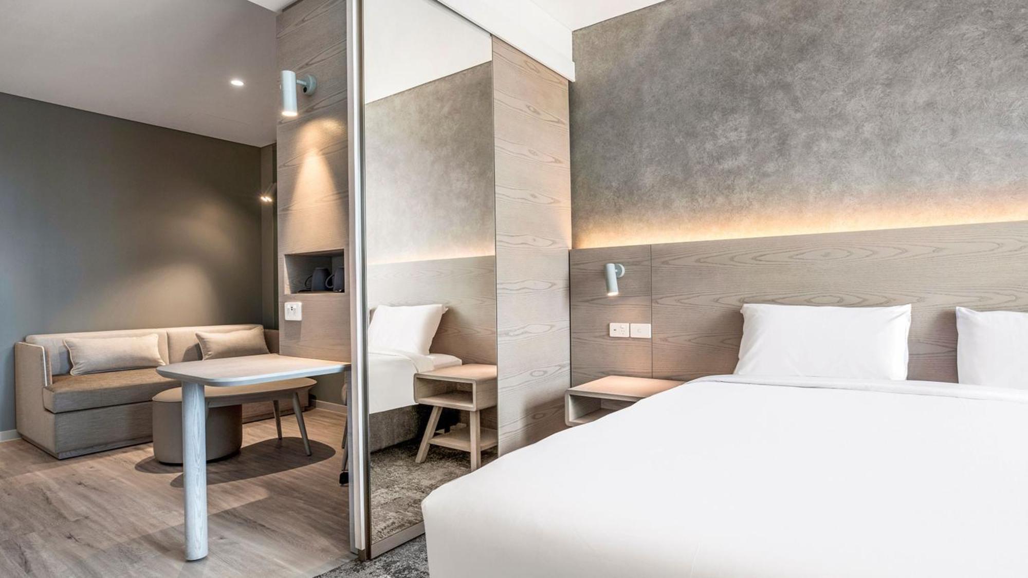 Holiday Inn Express & Suites Sunshine Coast By Ihg Маручидор Екстериор снимка